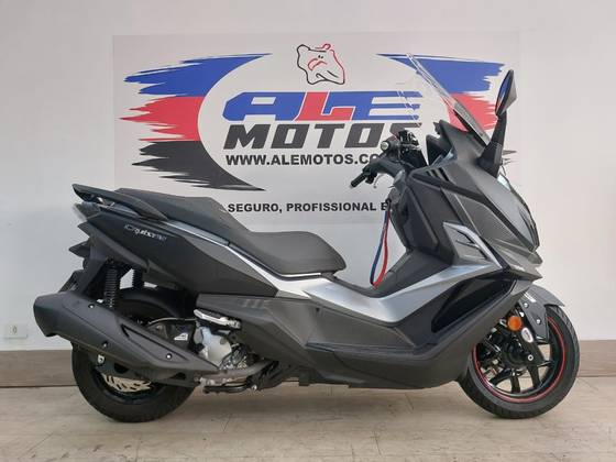 DAFRA CRUISYM 300 